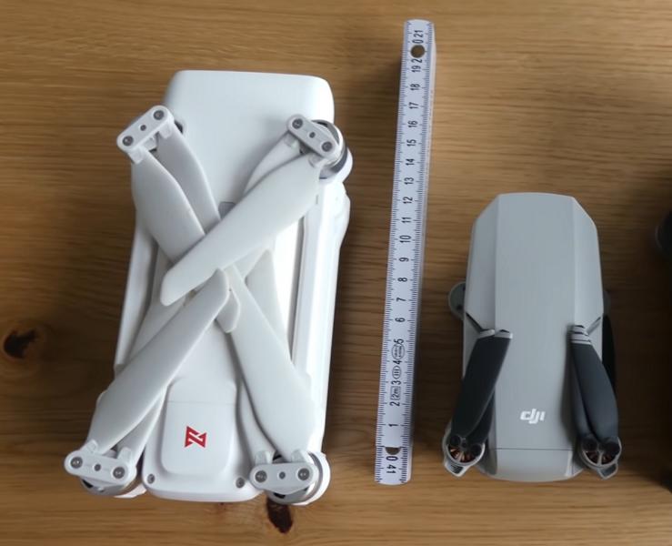Comparaison de la taille des drones MavicMini et Xiaomi X8 SE